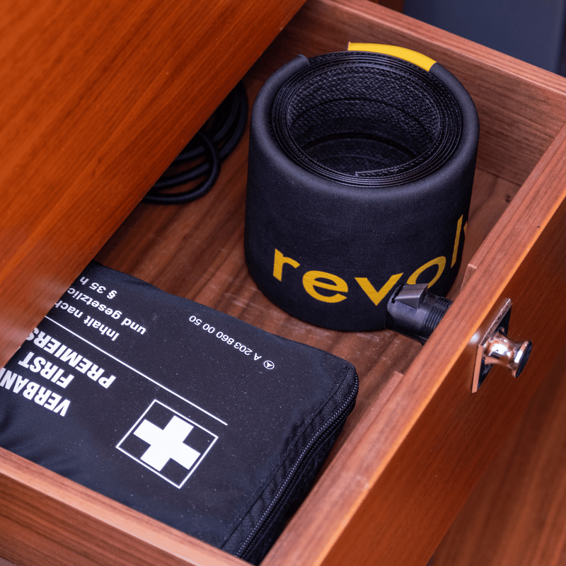 Revolve Rollable Boat Hook